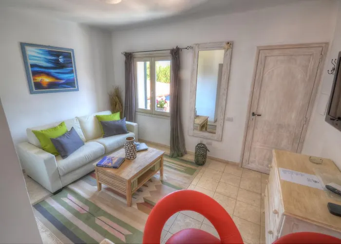 Casa de Férias Tartarughino - Luxury In Porto Rotondo